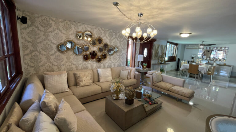Casa en Villa Campestre de 3 niveles