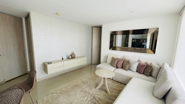 Apartamento amoblado en arriendo